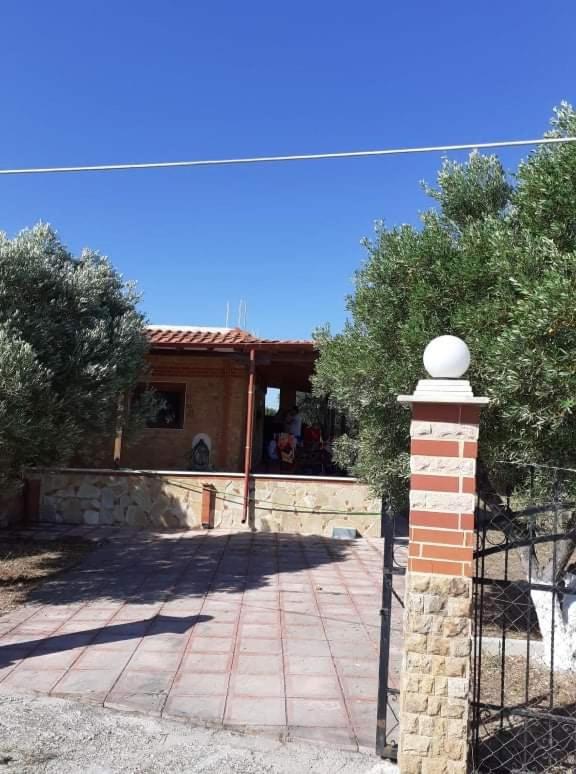 Villa George'S House Nea Plagia Esterno foto