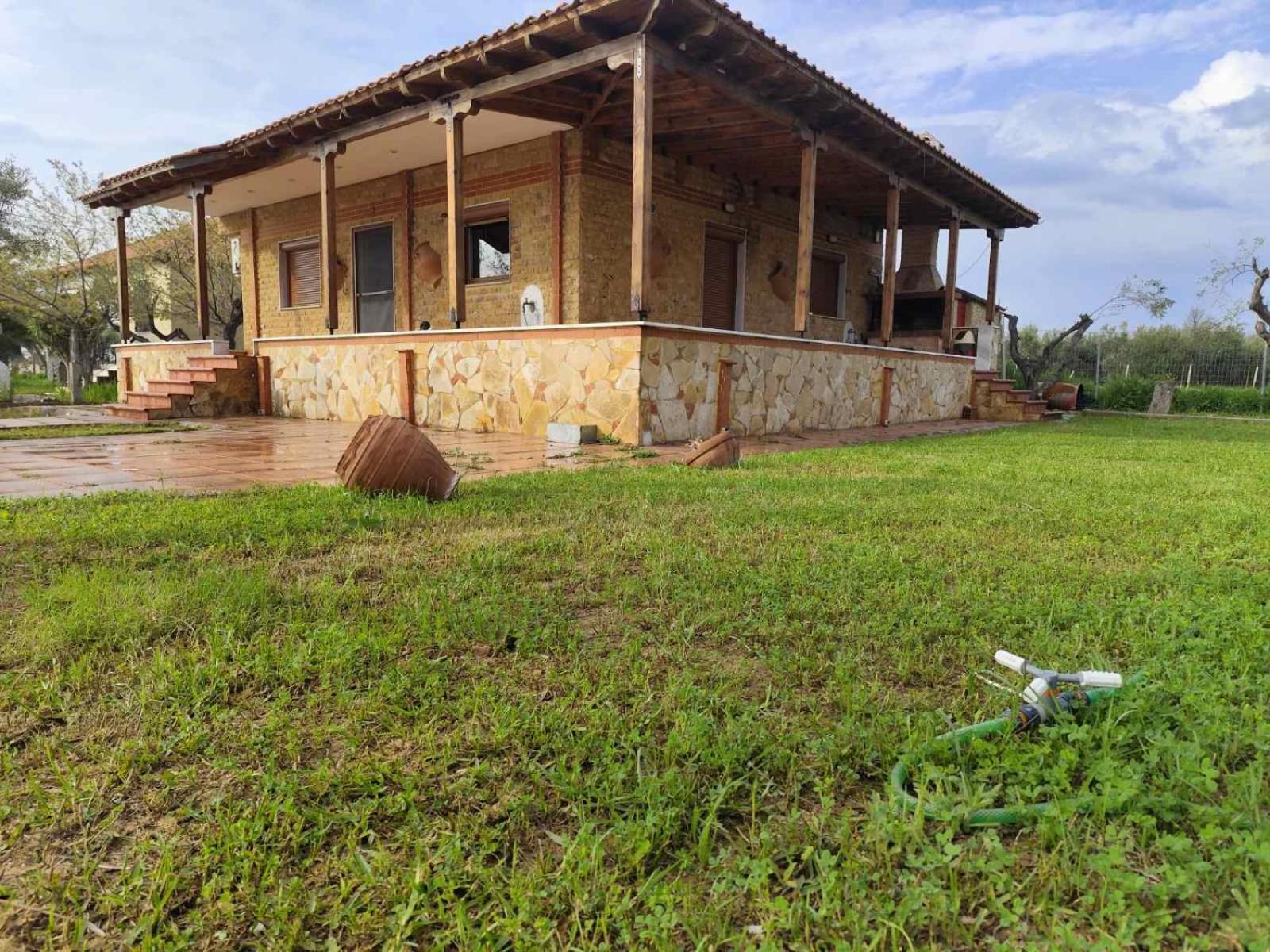 Villa George'S House Nea Plagia Esterno foto