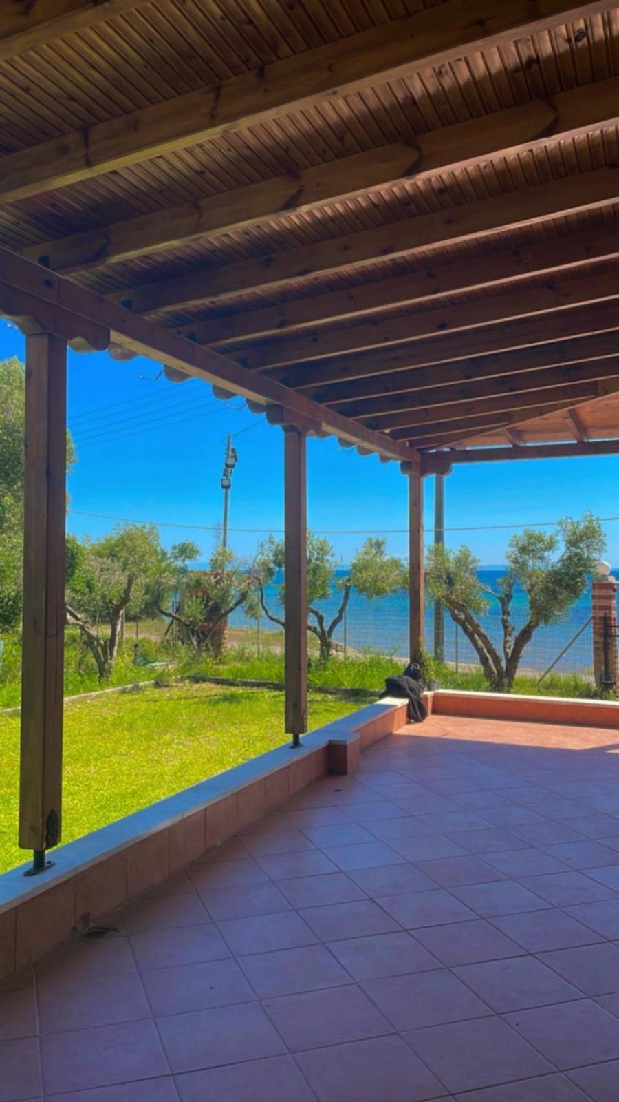 Villa George'S House Nea Plagia Esterno foto
